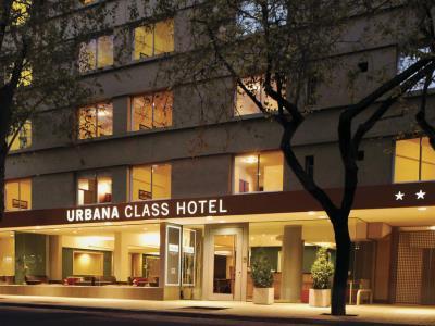 Urbana Class Hotel Mendoza Buitenkant foto